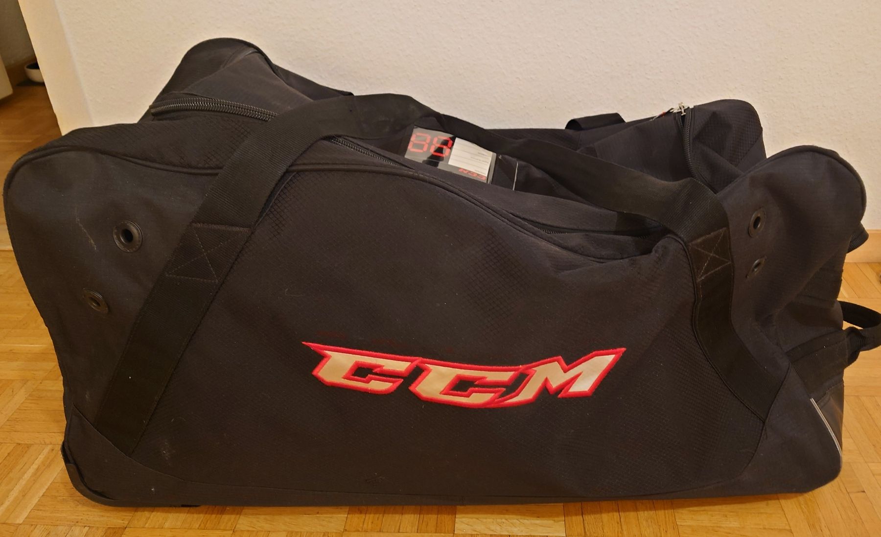 Taschen: Ice hockey equipment as new – Neu (gemäss Beschreibung) aus Versoix von Mima008