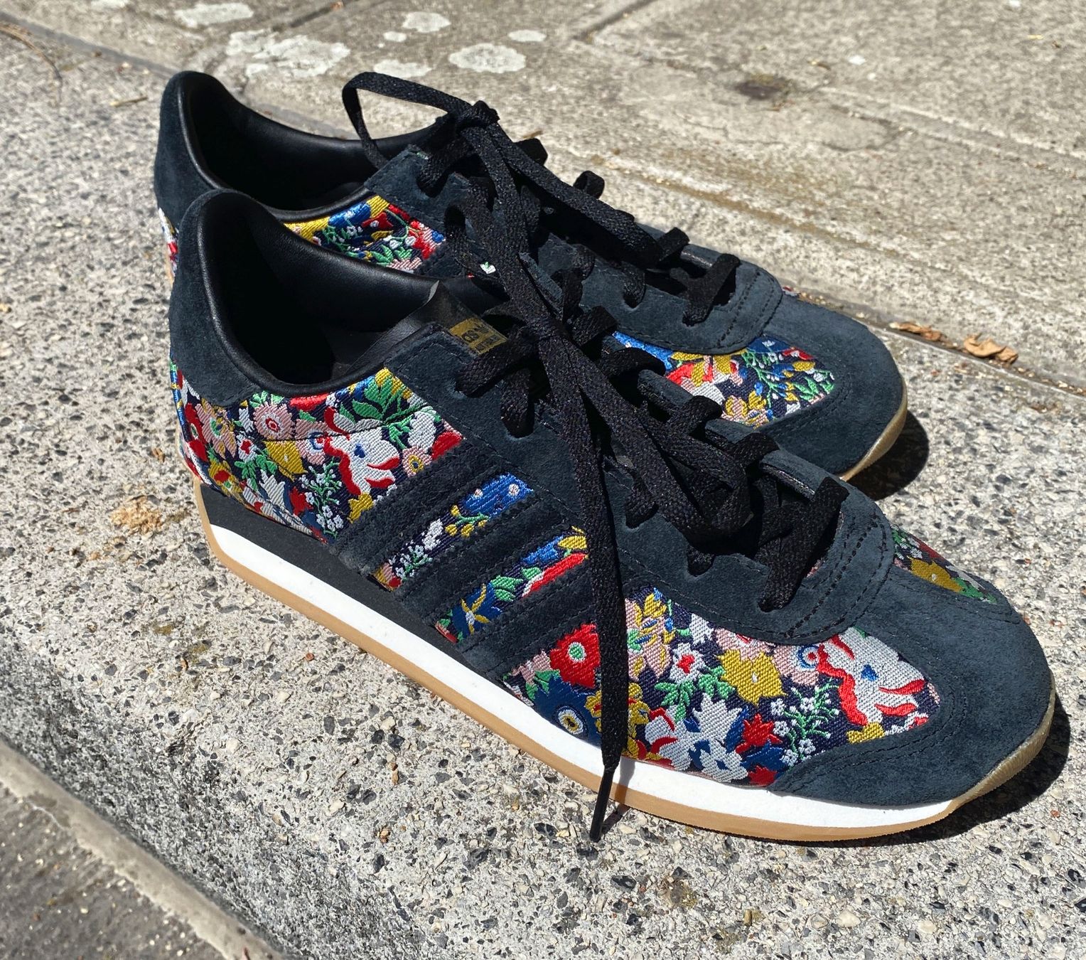 Adidas Damenschuhe: Adidas Liberty  London – Neu (gemäss Beschreibung) aus Grafenried von 3322 2