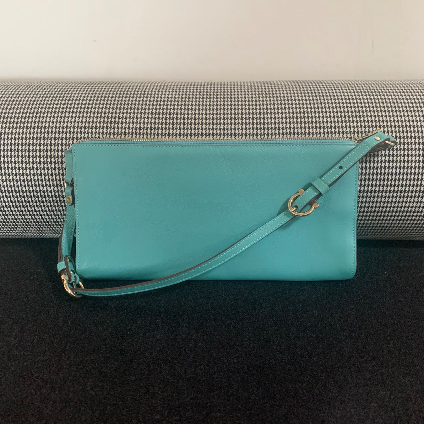 Salvatore Ferragamo Taschen für Damen: Sac à main Salvatore Ferragamo – Gebraucht aus Roche VD von ann_s5tc 3