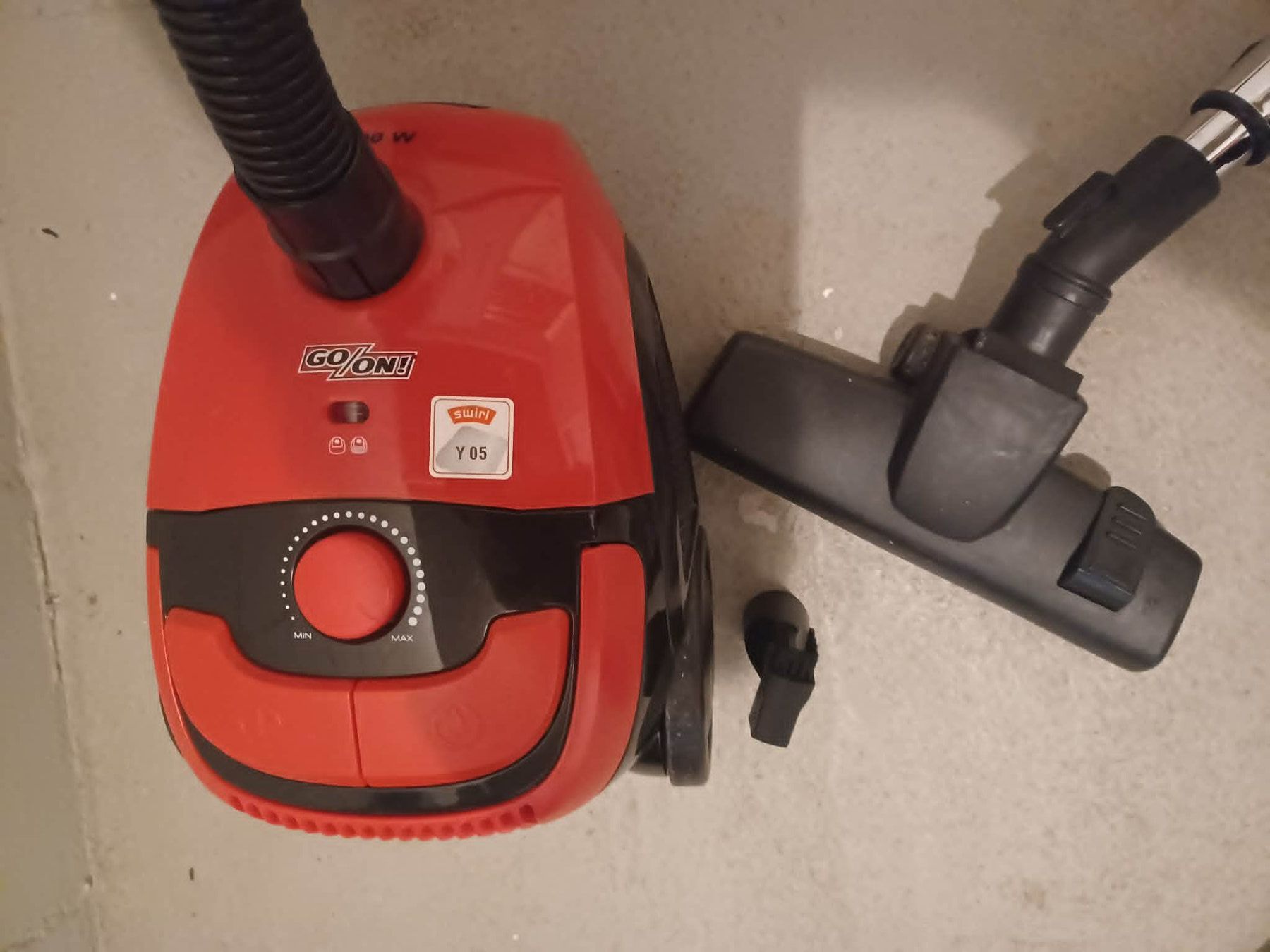 Aspirapolveri & Accessori: Staubsauger.Jumbo. perfekter Zustand. 4 Staubfilterbeutel – Usato da Dübendorf venduto da ggggh