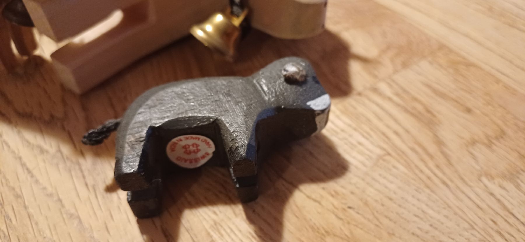 Articoli in legno: 4 Holzkühe – Usato da Flawil venduto da Naphtali 9