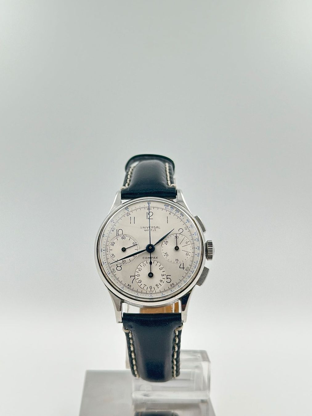 Universal Genève Montres: Universal Genève Compax – D'occasion à Bremgarten AG par uhrenshopp