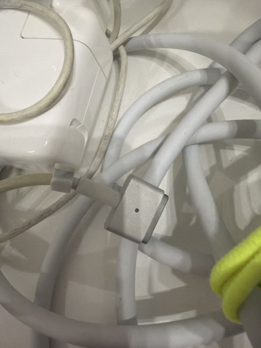 Apple Chargeur: Apple Ladegerät mit Kabel gebraucht – D'occasion à Wettingen par melinc87 1