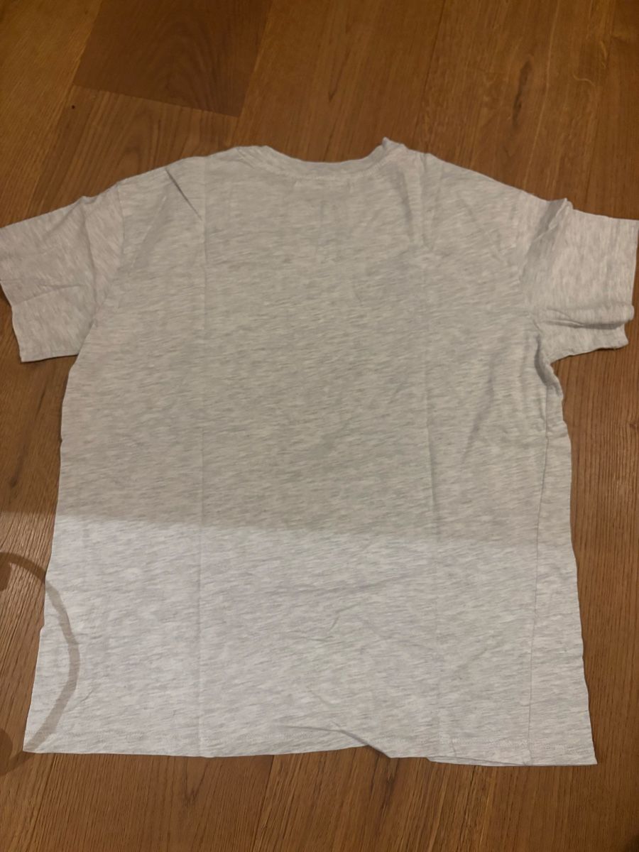 Pull&Bear T-shirt: PULL&BEAR t-shirt – Nuovo (secondo la descrizione) da Lavigny venduto da bea_26wd 1