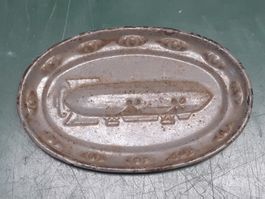 Antiker Blech Untersetzer Ca 1920 Zeppelin