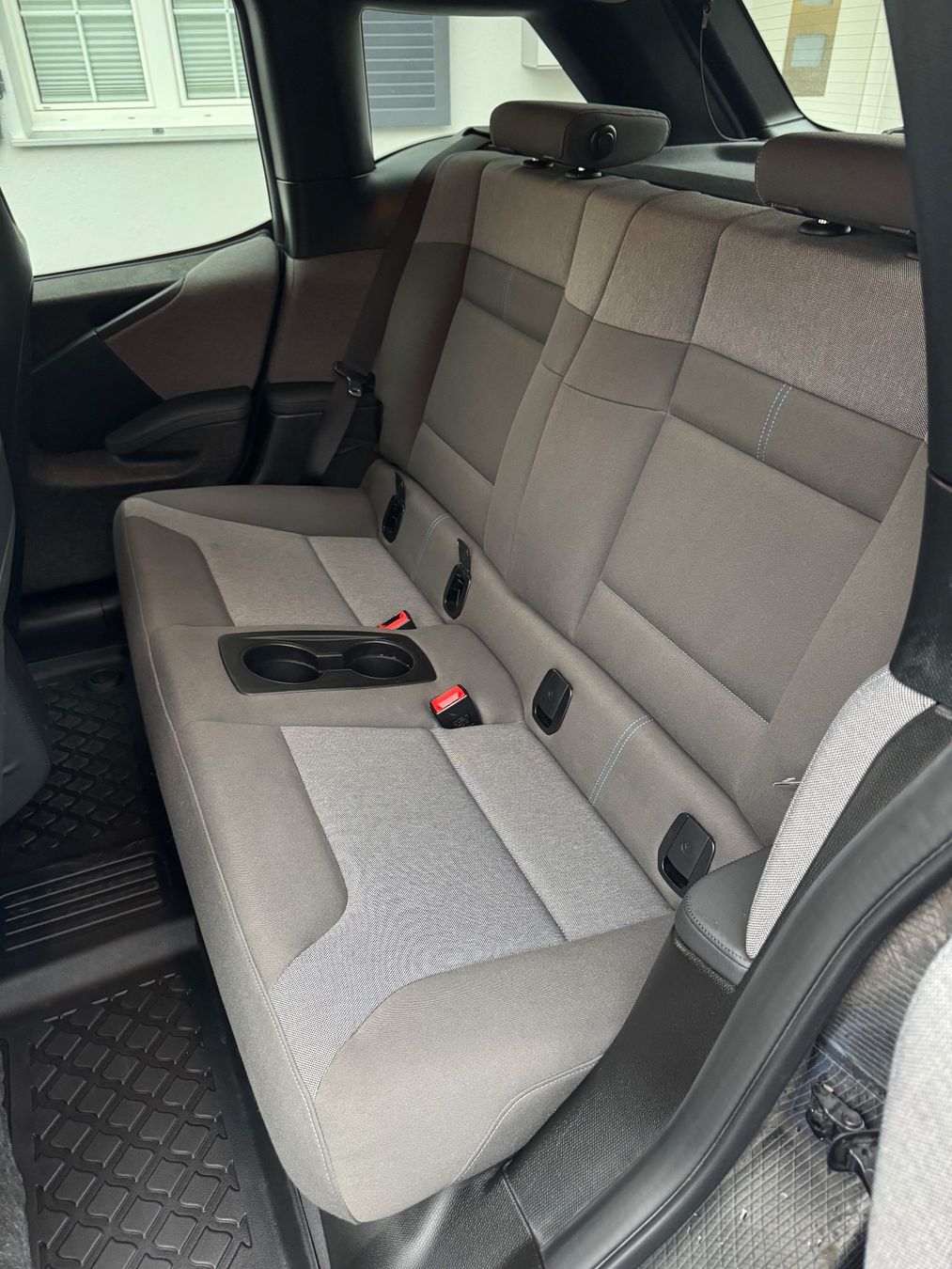 BMW Autos: BMW i3s 120Ah SoH 89% – D'occasion à Höfen b. Thun par Tradeseller 4