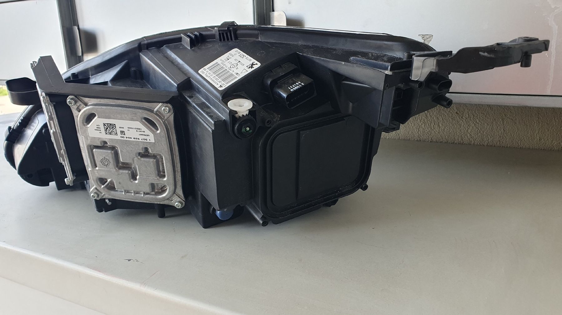 Peugeot Fari: Peugeot 308 Scheinwerfer rechts, full LED – Usato da Kerzers venduto da Hemingway_Motors 1