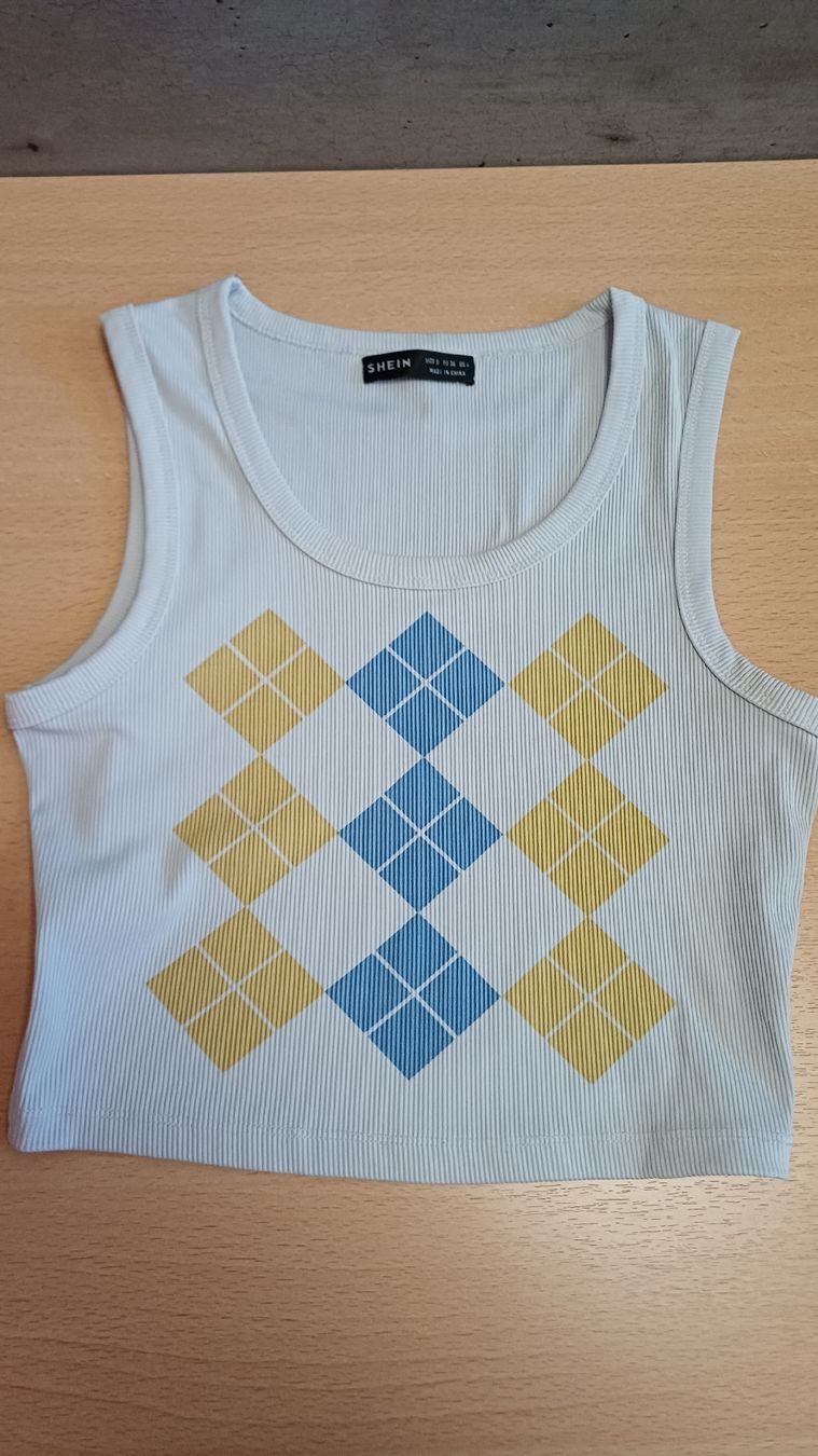 Tops: 2 Tops – Gebraucht aus Bex von Sakito 2