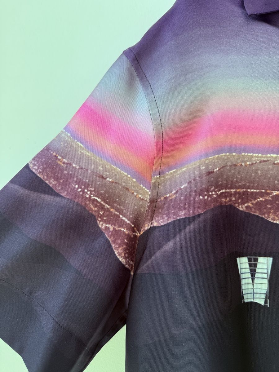 Versace Hemden: Bellissima camicia da uomo in seta firmata Versace – Neu und originalverpackt aus Castagnola von BlondiePosh 3