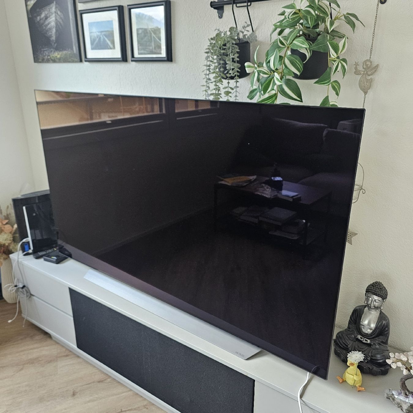 LG Appareils TV: LG Oled 65 Zoll – Défectueux à Seewen SZ par LX298
