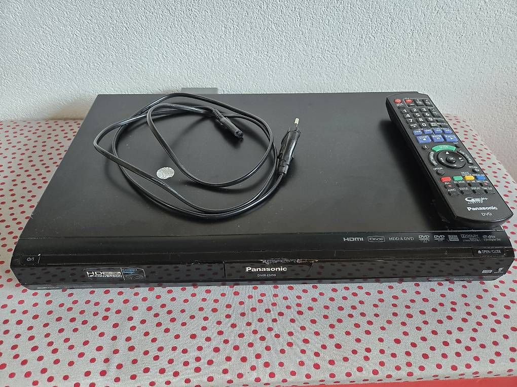 Audio- & Mediensysteme: DVD Player Panasonic  – Gebraucht aus Biel/Bienne von Rouf7