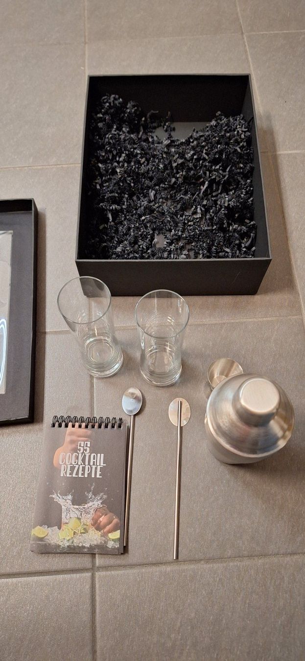 Bicchieri: Set de préparation de cocktail – Nuovo e nell'imballaggio originale da Lussery-Villars venduto da pousinete02 2