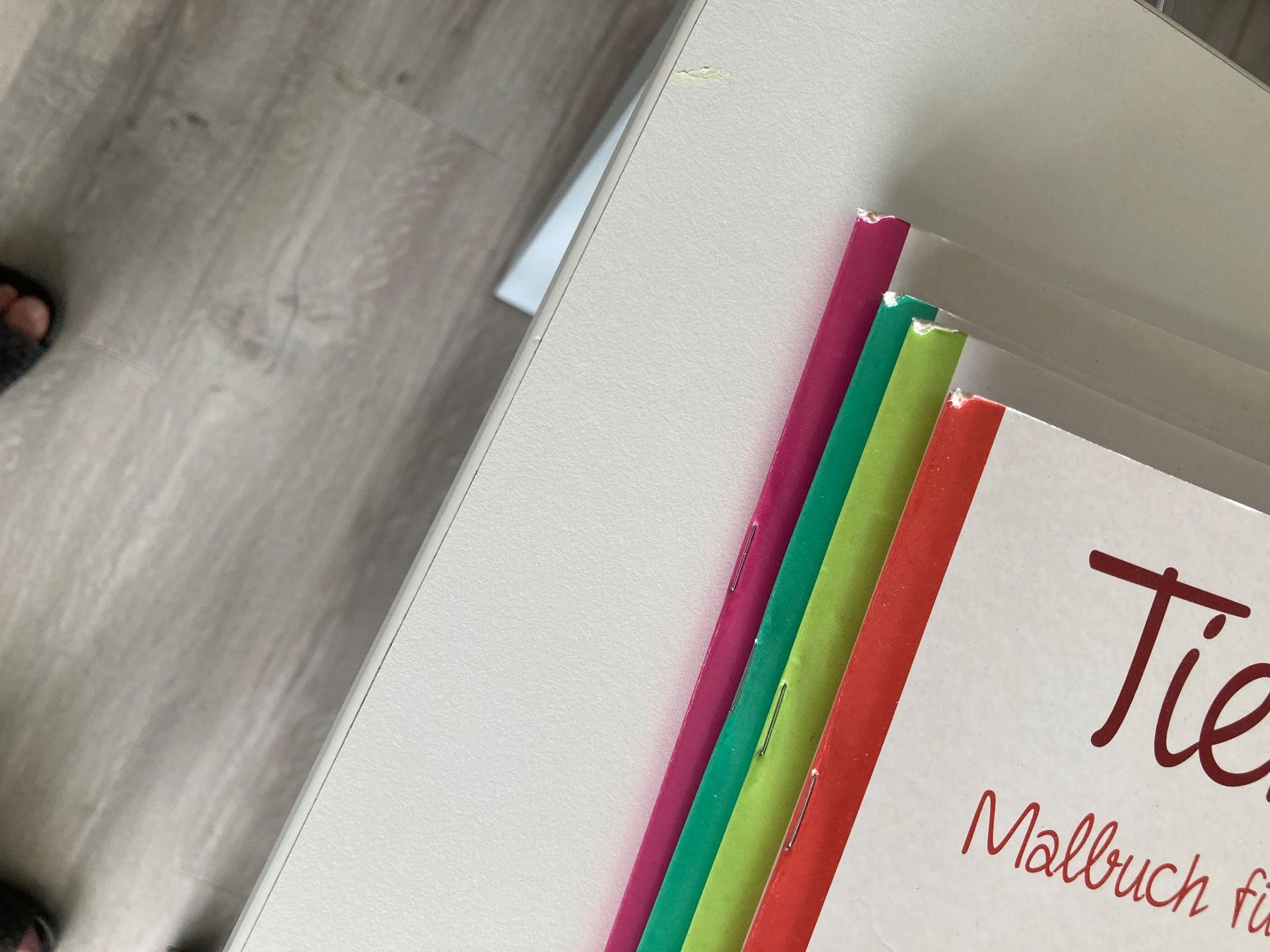 Libri: 4 Malbücher für Erwachsene – Nuovo (secondo la descrizione) da Fehraltorf venduto da mayalotto 2