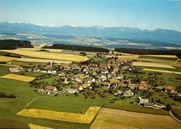 THIERRENS et les Alpes - vue aérienne