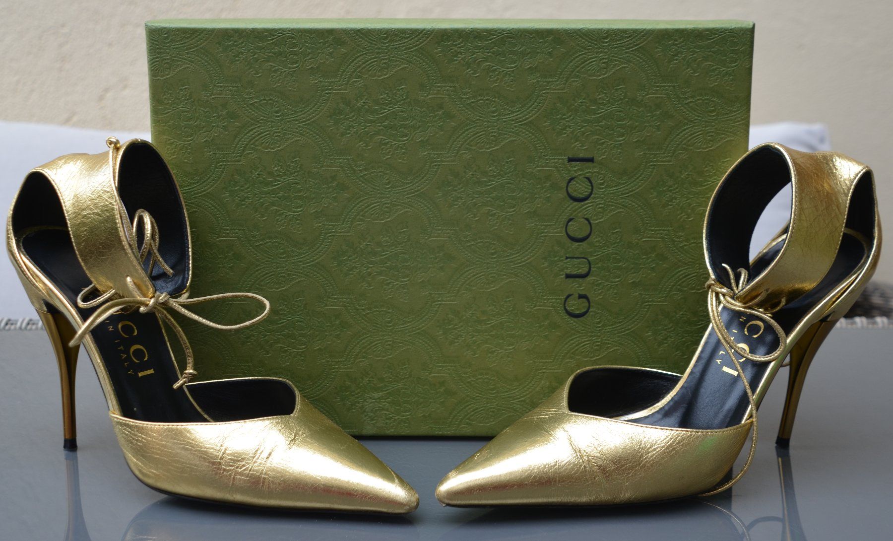 Gucci Scarpe da donna: Pumps Gucci Priscilla. 39,5 – Usato da Collonges venduto da Auganien 2