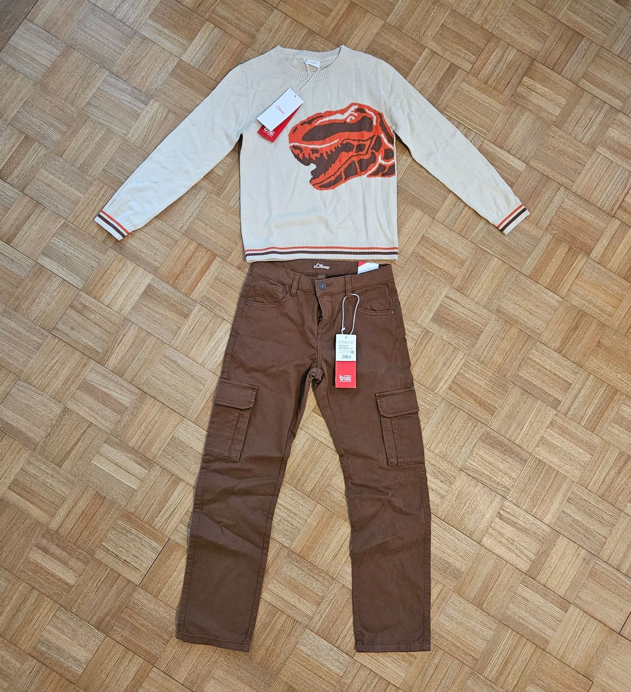 S.Oliver Lotti di vestiti: Neu Set Cargohose und Pullover S. Oliver Gr. 140 – Nuovo (secondo la descrizione) da Berikon venduto da LaGizmo5