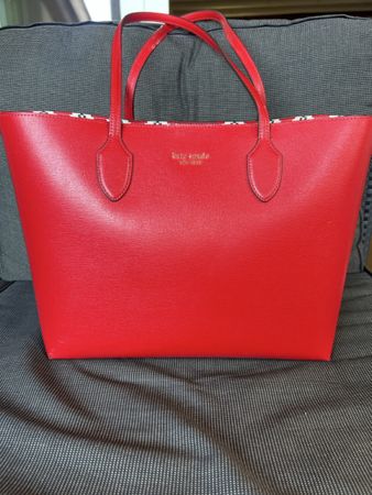 Kate Spade New York Handtasche rot mit Herzmuster, komplett