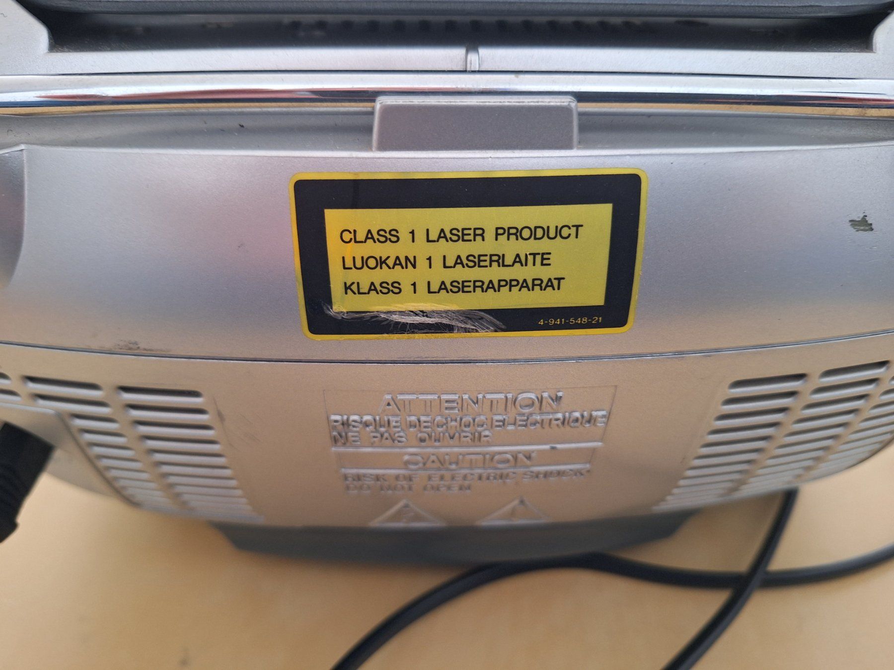Sony Tragbarer Mediaplayer: Sony CFD-E55L CD, RADIO, CASSETTE – Gebraucht aus Bülach von  3