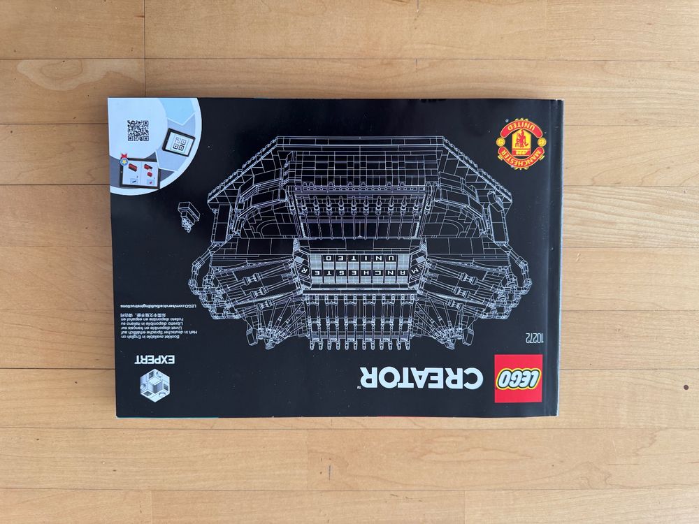 LEGO 10272 Old Trafford – Manchester United 3