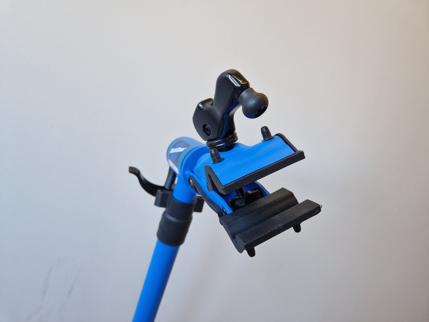 Park Tool Cavalletti per biciclette: PARK TOOL Velomontageständer PCS-10.2 – Usato da Muhen venduto da Restwert_Muhen 2