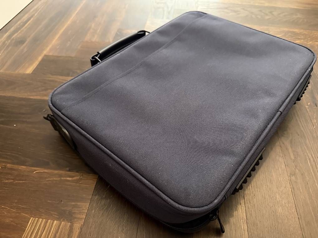 Targus Sacs: Laptop tasche 16zoll dunkelblau – D'occasion à Uster par Sasisa 3