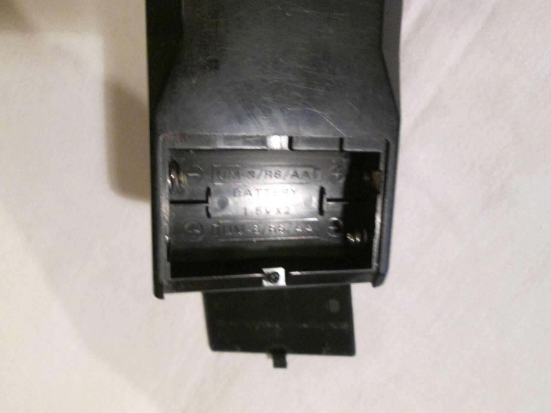 Fernbedienungen: Télécommande Sharp, système audio vintage (62) – Gebraucht aus La Chaux-de-Fonds von Marteaux 5