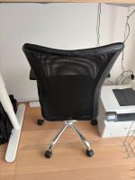 Schwarzer Bürostuhl / Homeoffice-Stuhl