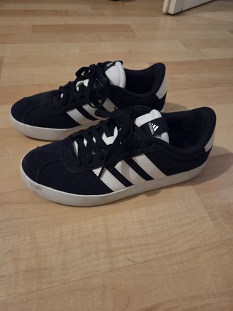 Adidas Sneaker, Grösse 40 2/3
