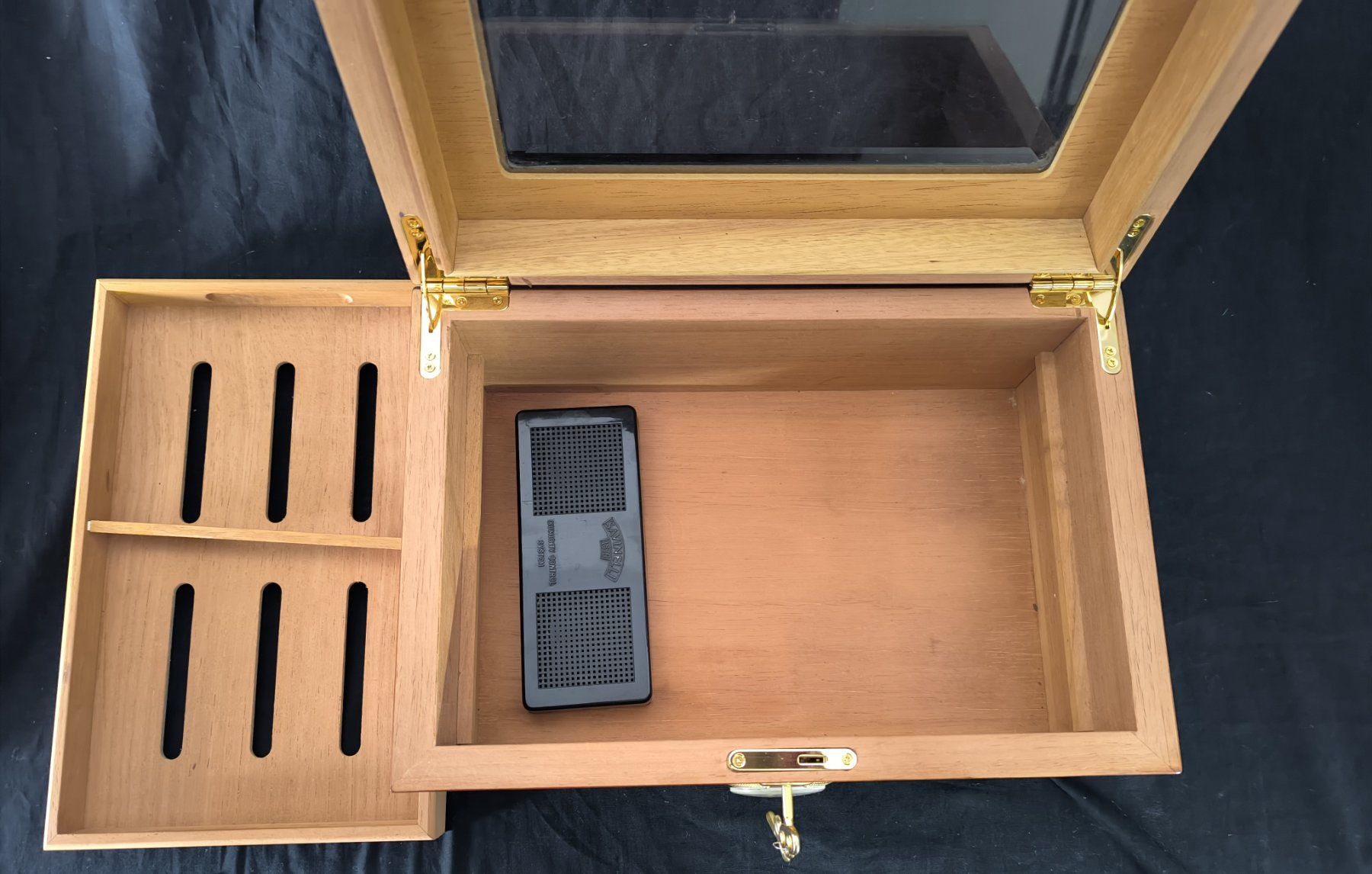 Humidore: Zigarren-Humidor – Gebraucht aus Rüti ZH von Restwert_Rueti_ZH 5
