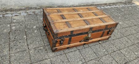 Truhe Koffer Reisekoffer Antik Holz