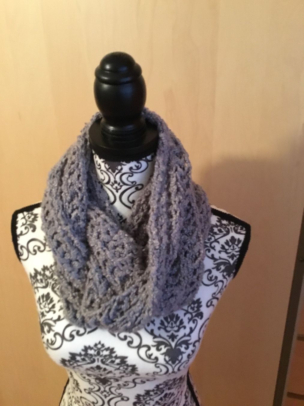 Foulard & Sciarpe: Weicher warmer Schal – Usato da Endingen venduto da Warlock