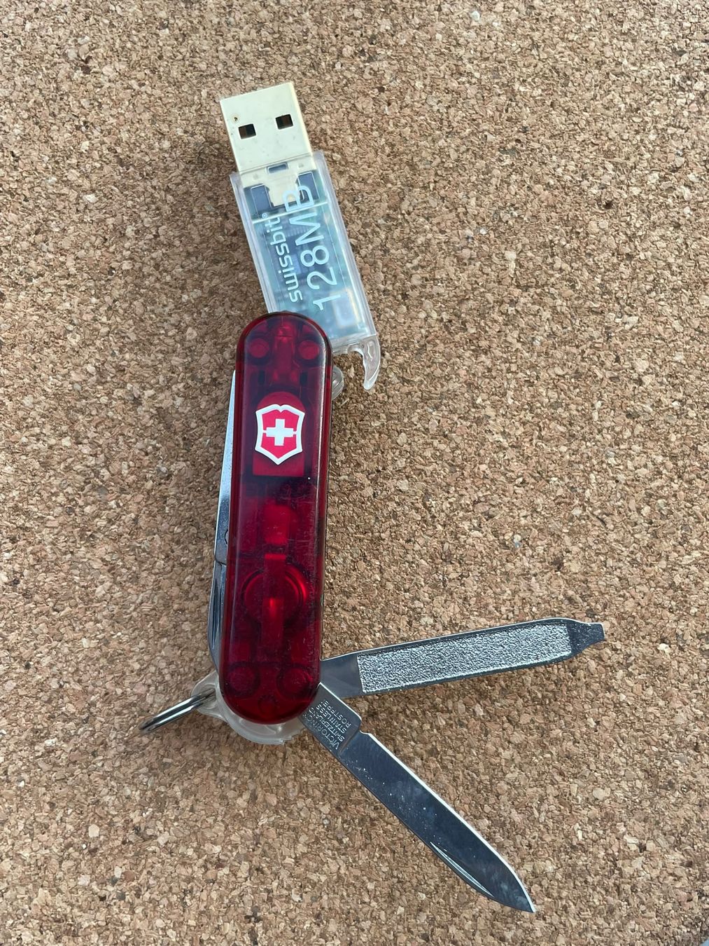 Victorinox Coltelli tascabile: Victorinox Taschenmesser  – Usato da Oppligen venduto da can_rf8g