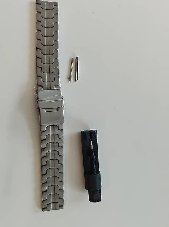 Armbänder & -reifen: Uhrenarmband Stainless Steel – Gebraucht aus Kirchdorf AG von Aloe11 3