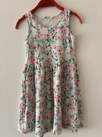 Schönes Kleid Gr. 122/128, H&M