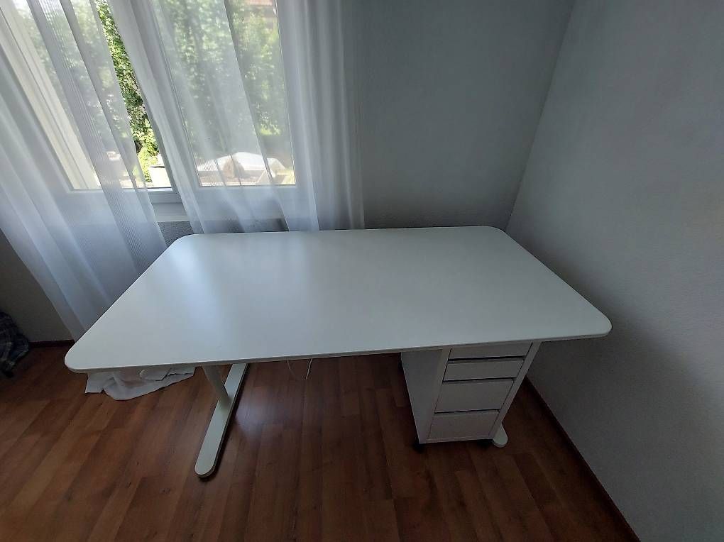 Banconi: IKEA GALANT Schreibtisch & Korpus – Usato da Schachen LU venduto da Mister-jo 4