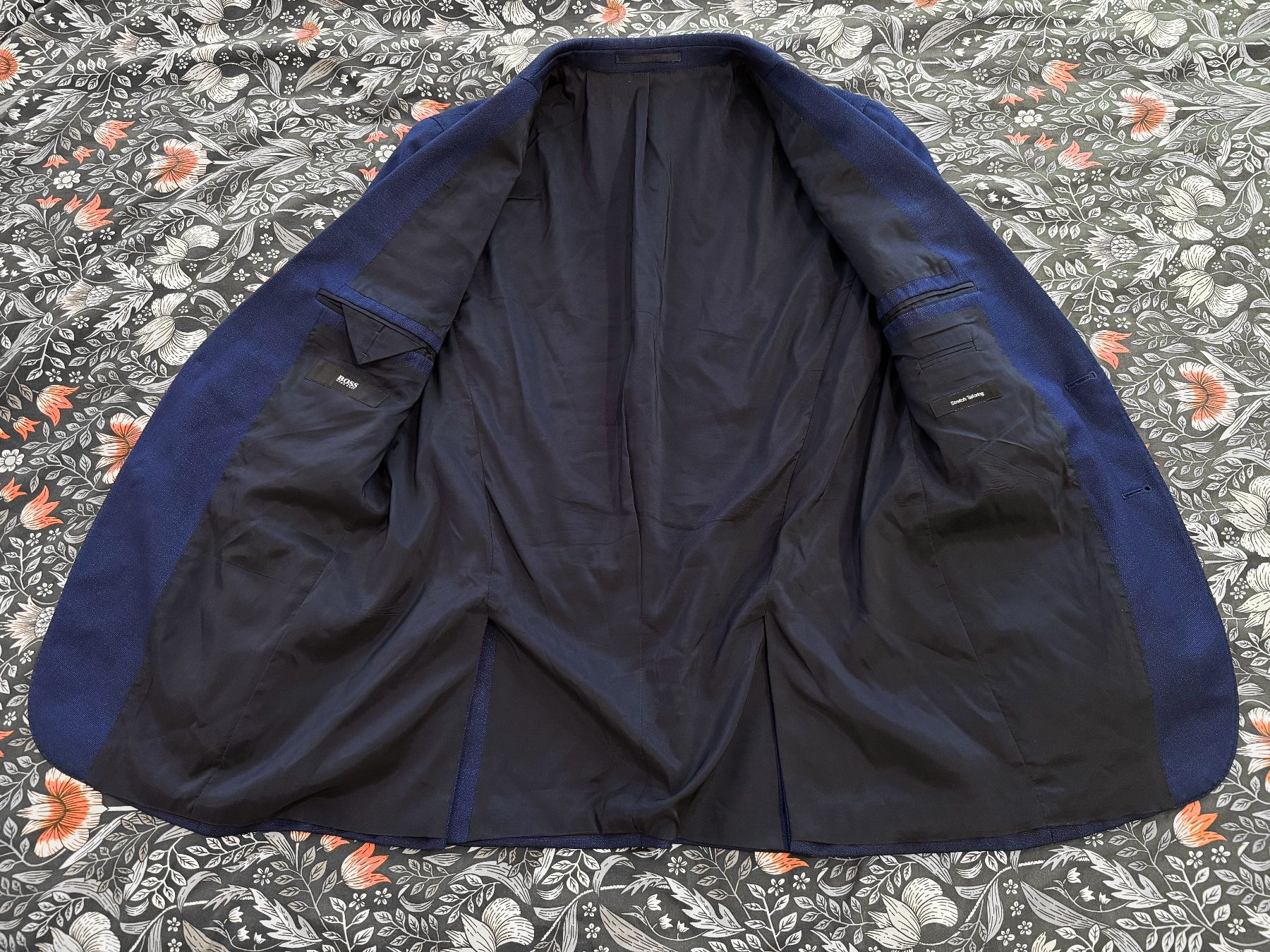Hugo Boss Giacche: Hugo Boss Stretch Tailoring Sakko Dunkelblau Gr. 48 – Usato da Dietikon venduto da Angy94 4