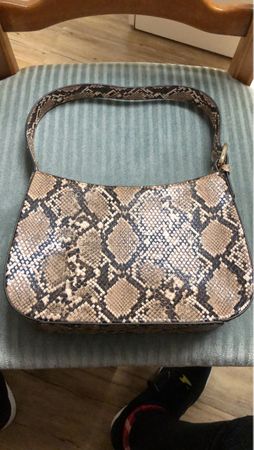 Schicke Handtasche mit Schlangenmuster - Herbst Accessoire