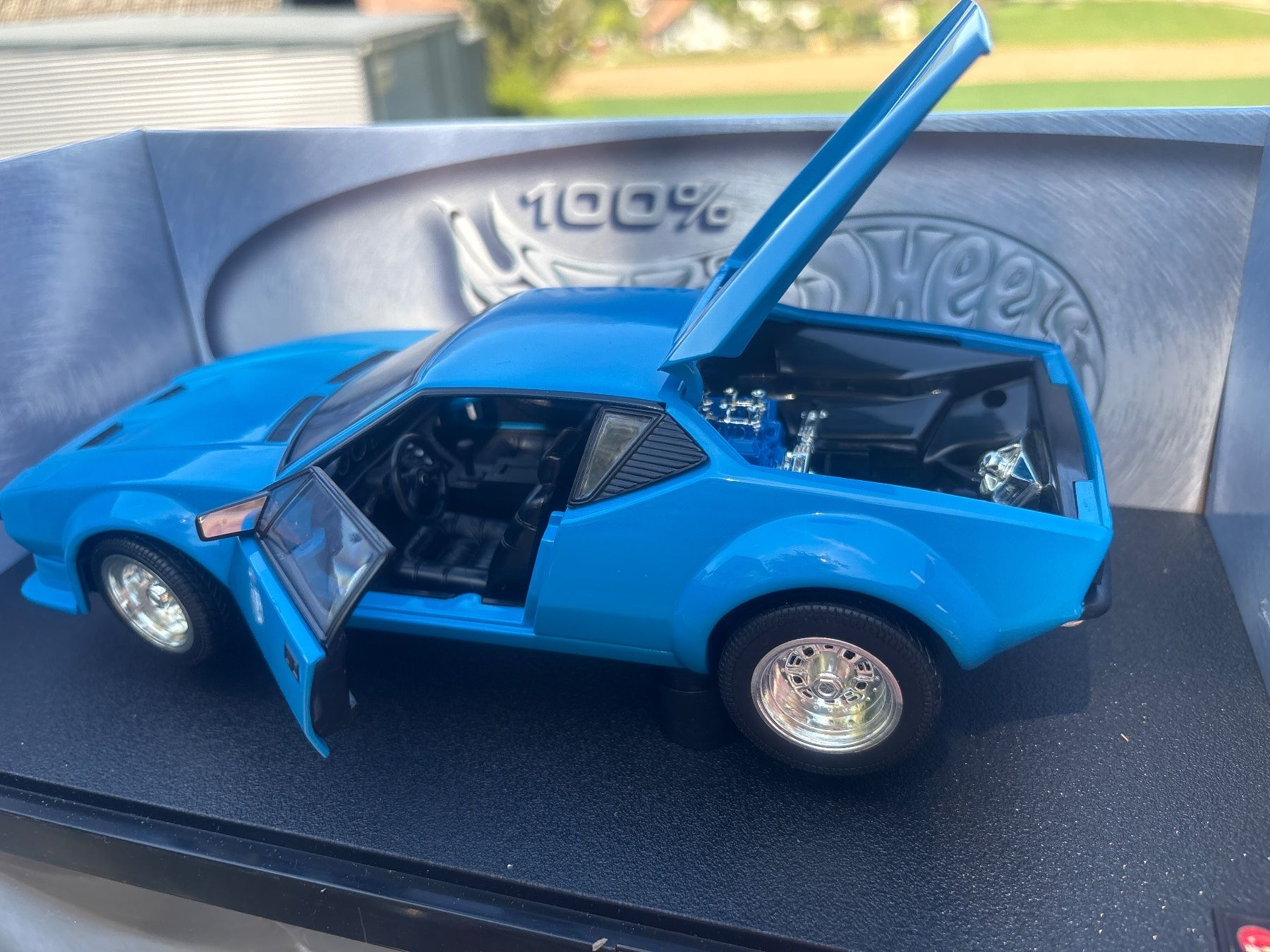 De Tomaso Modellautos: De Tomaso Pantera Coupé 1:18 2000 – Neu und originalverpackt aus Aarwangen von kah_79t5 1