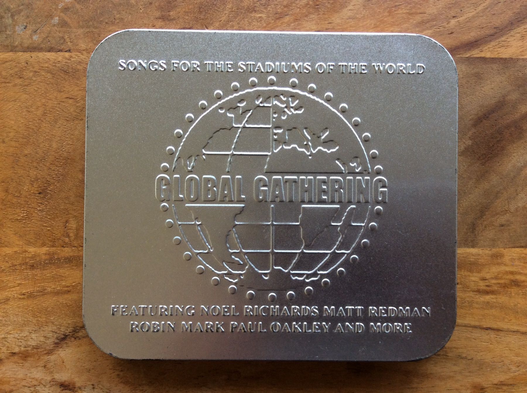 CD: Global Gathering Songs For The World – Usato da Horgen venduto da flyingpenguin2000