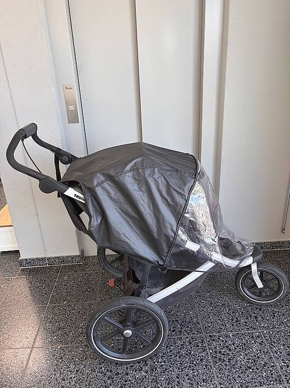 Carrozzine: Thule Urban Glide 2 mit Zubehör  – Usato da Altendorf venduto da SandraB04 2