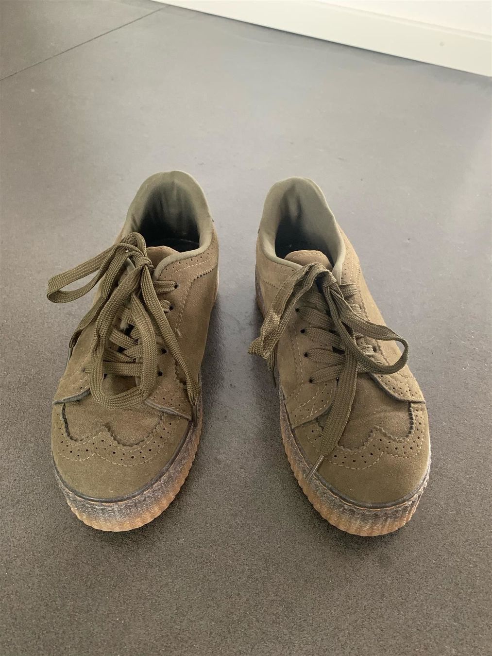 Scarpe da donna: Schuhe olivgrün "Destiny" Grösse 37 – Usato da Fribourg venduto da tschjoly