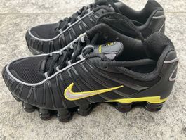 Nike Shox Gr. 38 NEU, originalverpackt Schwarz/Gelb/Silber