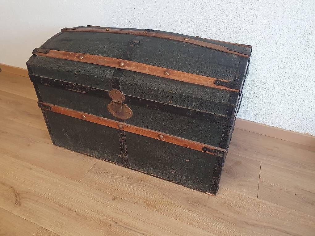 Cassapanche: Truhe antike – Usato da Dagmersellen venduto da meierelias