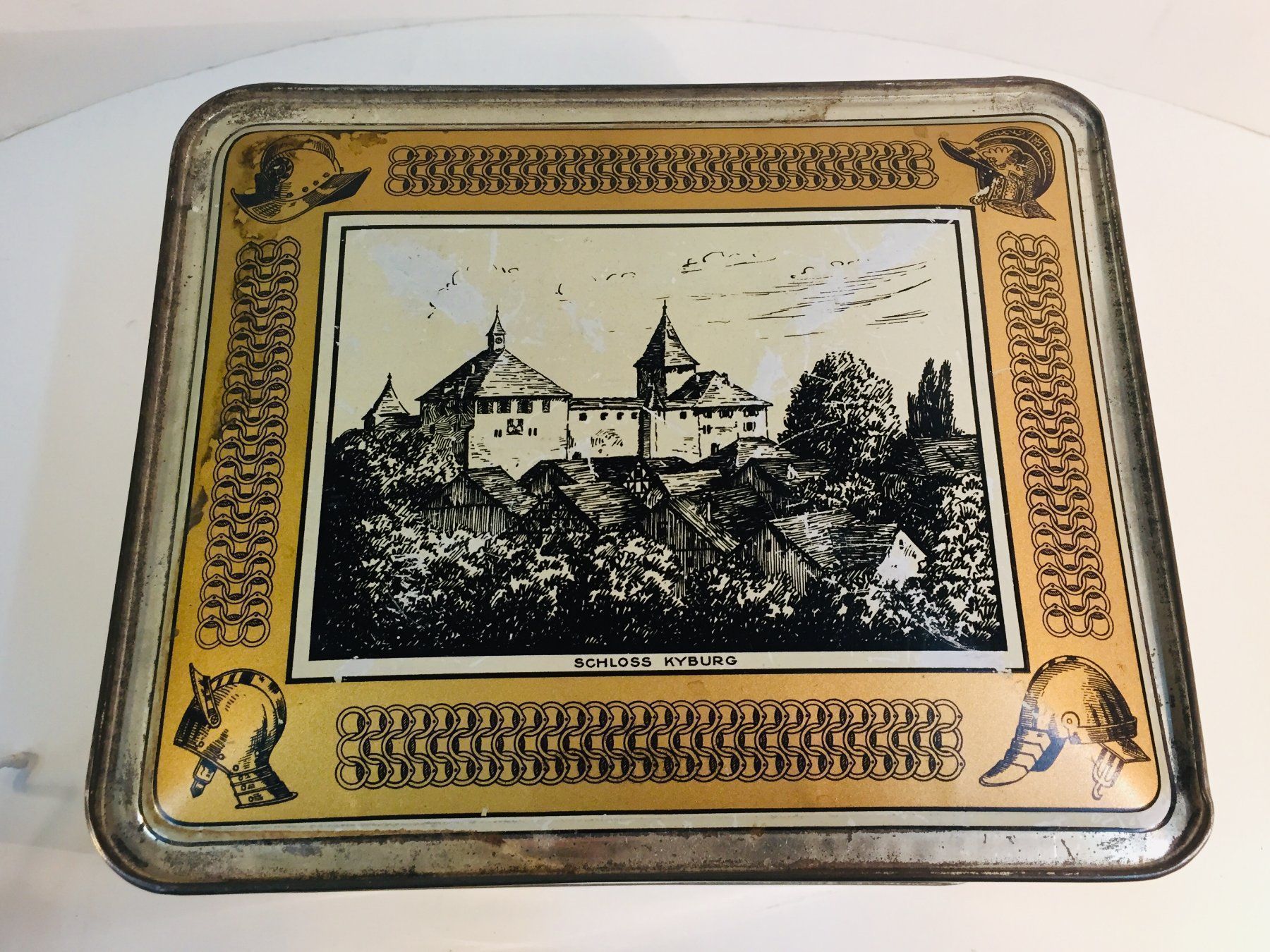 Barattoli: Vintage Blechdose mit Schloss Motiv – Usato da Schaffhausen venduto da vintageville 3