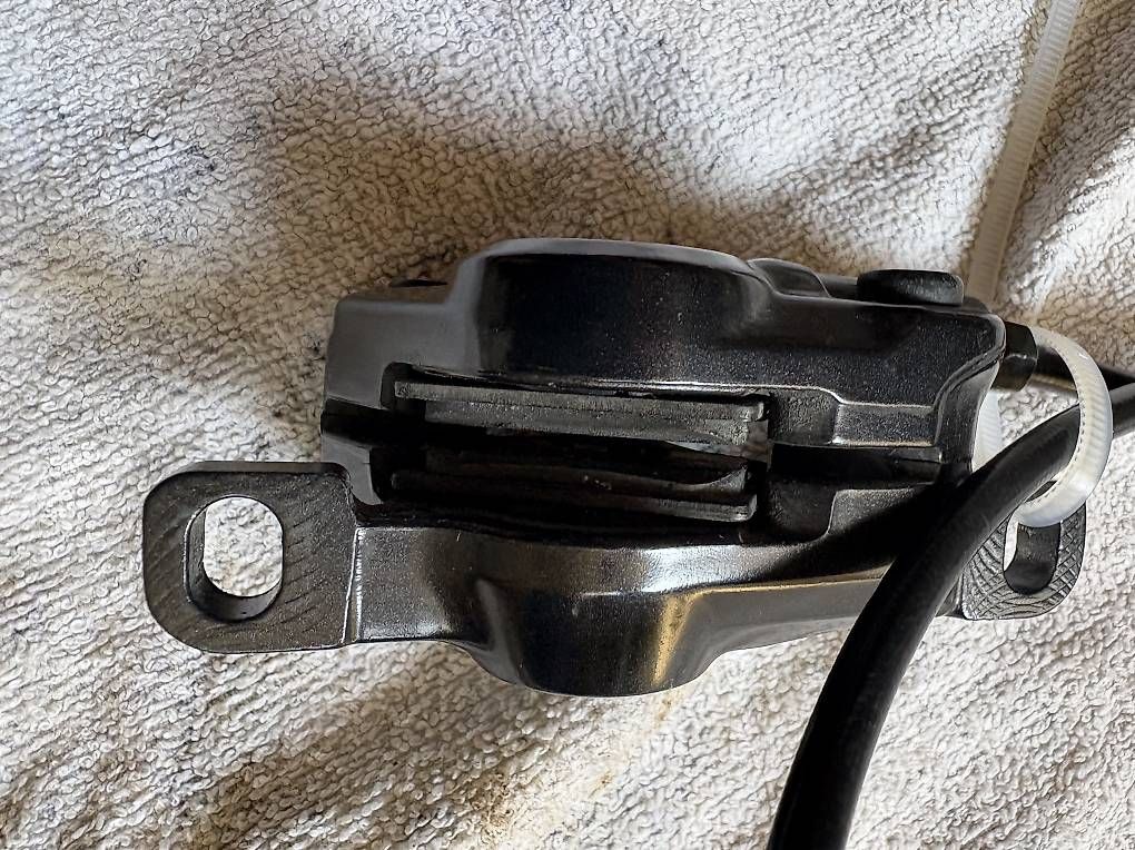 Pièces détachées: Shimano Deore Scheibenbremse – D'occasion à Solothurn par Kuesel1 3