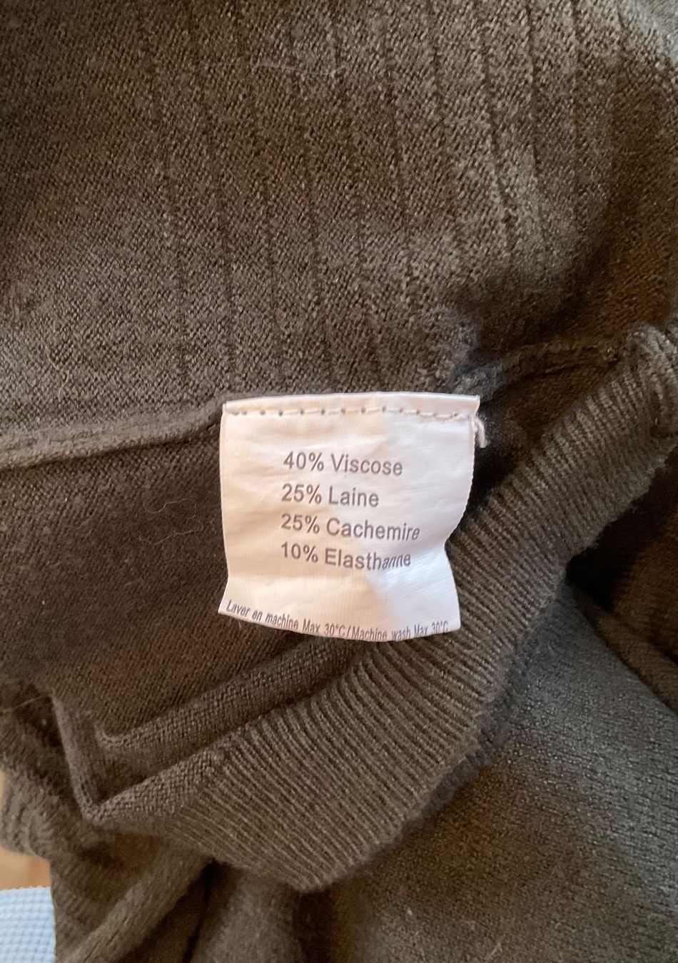 Pullover & Sweatshirts: Cadeau superbe pull X MAX en cachemire couleur olive, t. L – Gebraucht aus Genève von Mazelyne 7