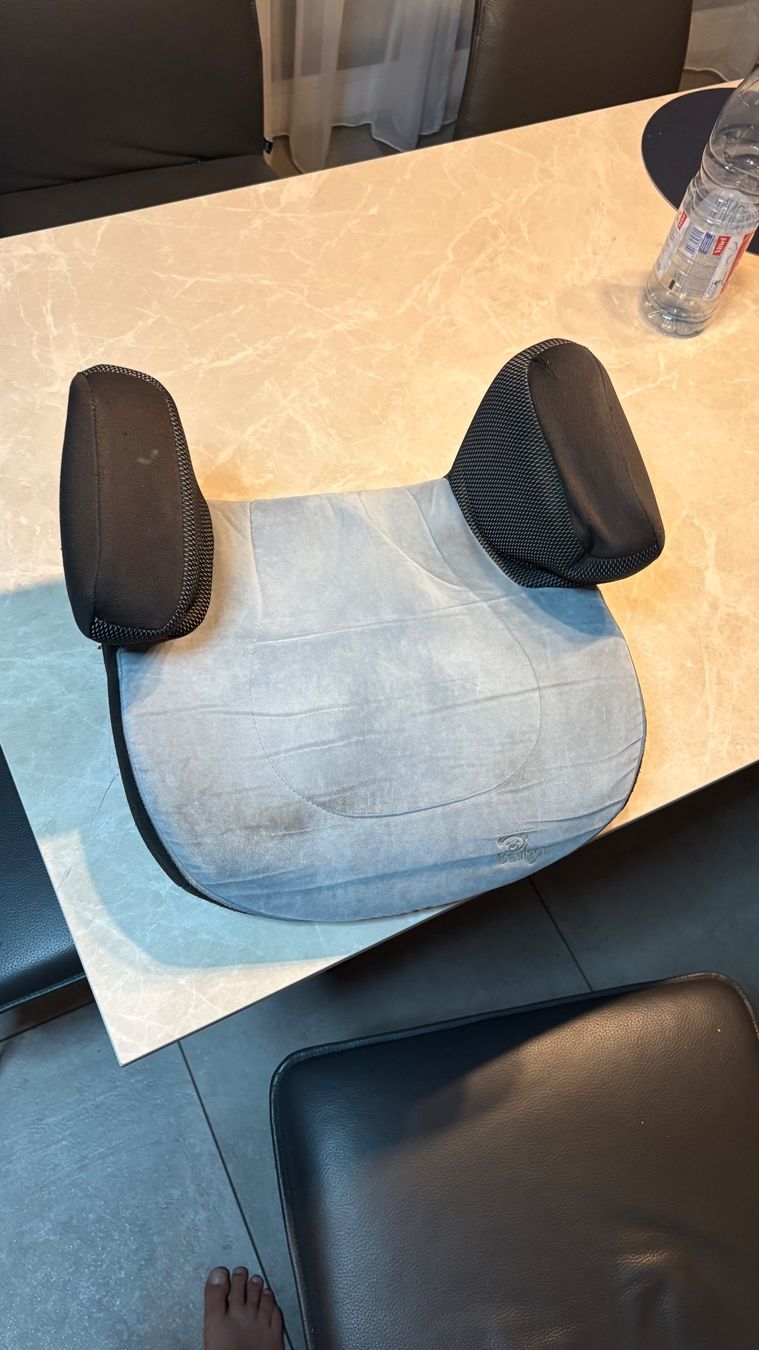 Chicco Auto-Kindersitze: Siege enfant réhausseur – Gebraucht aus Romont FR von Titope02