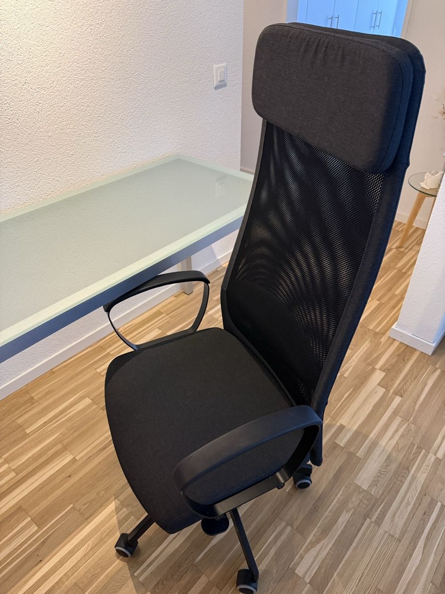 Ikea Sedie: Schreibtisch + Bürostuhl Markus gross – Usato da Kreuzlingen venduto da Ben.Lan 2
