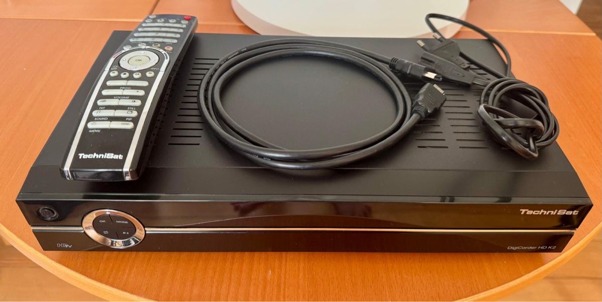 Technisat Ricevitori: TechniSat DigiCorder HD K2 CH Receiver guter Zustand – Usato da Bettlach venduto da synology1964