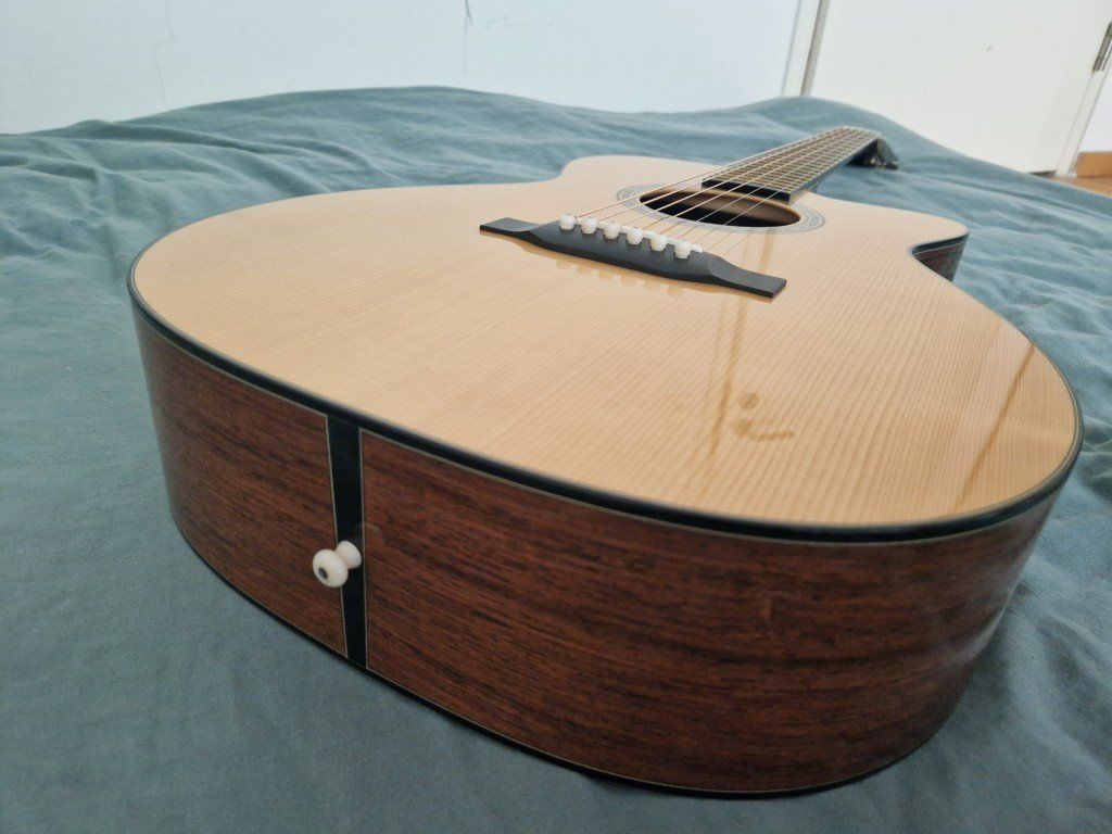 Musikinstrumente: 2015 Circa OM Cutaway Madagaskar/Adirondack – Gebraucht aus Würenlingen von brianlcox 8